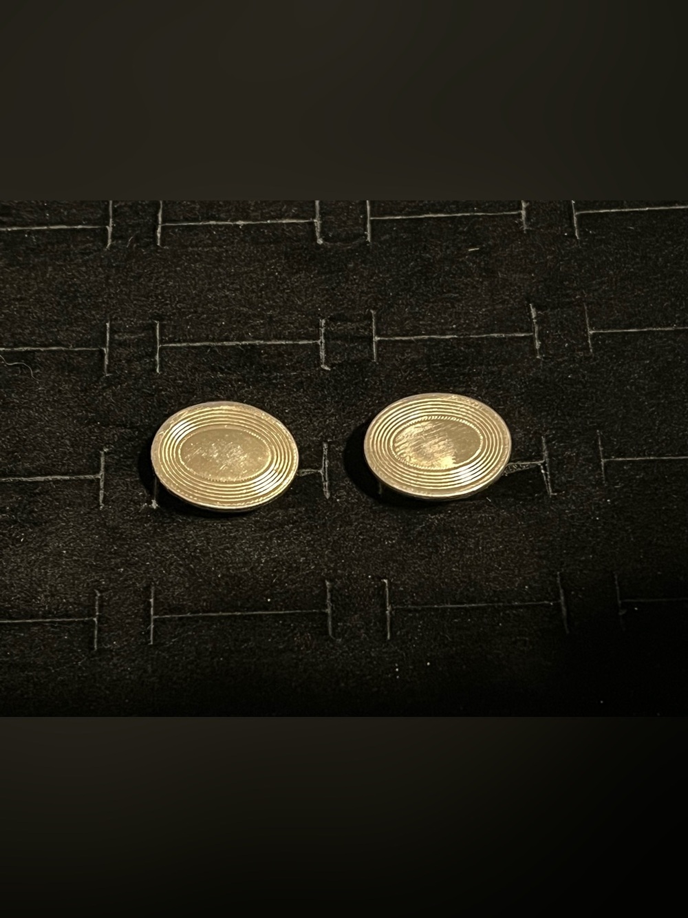 Gold-Tone Oval Men’s Cufflinks - Classic Textured Design